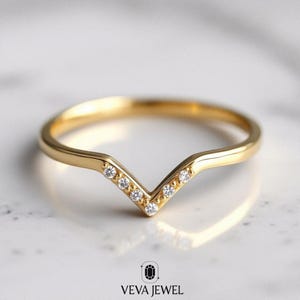 Chevron Labor gewachsener Diamant Ehering | Gold V förmiger Stapelring | Minimalistisches Konturband | VEVA JEWEL Brautschmuck