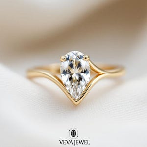2 Carat Pear Moissanite Bypass Ring | Yellow Gold Unique Engagement Ring | Modern Twist Ring | Anniversary Gift | Gold Modern Bypass Ring