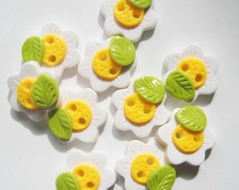 Button Daisies handmade polymer clay buttons  ( 8 )