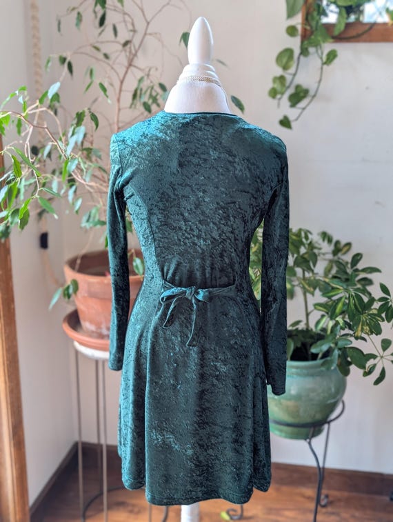 crushed velvet dress 90s Long Sleeve Black Short Wedding Dress – daisystyledress