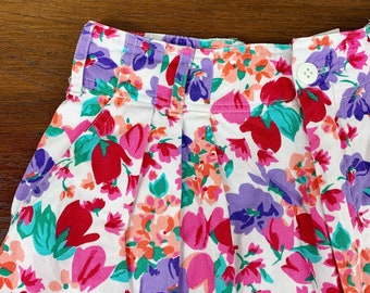 Bright Floral 1980s Cotton Canvas Shorts With Pleats, Size MED-LARGE | Vintage Women's Summer Shorts