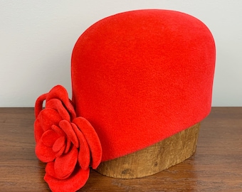 Early to Mid Century Wool Felt Hat with Rosette Detail | Vintage Simpson's Red Cloche Hat 1920s-1950s