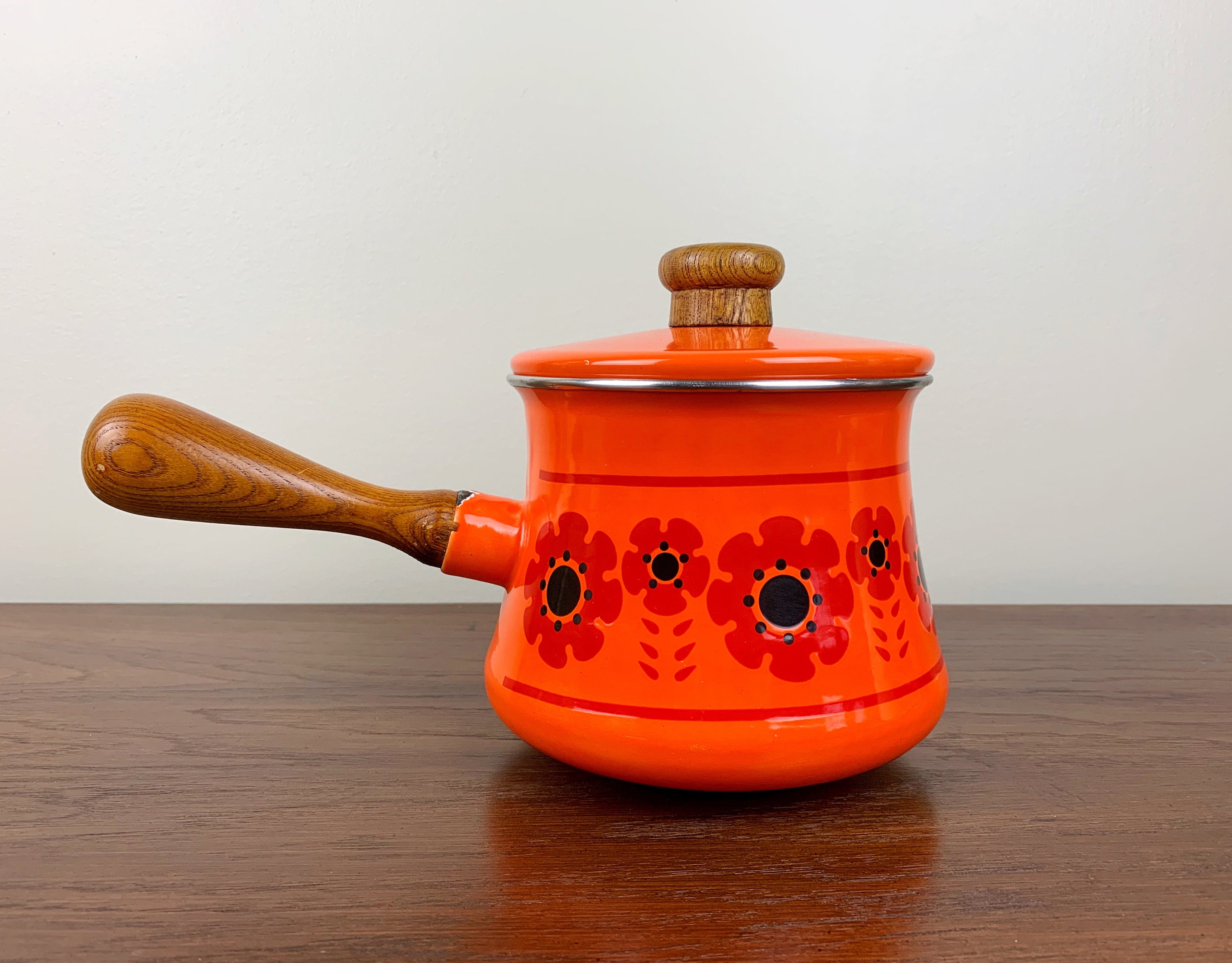 Fondue Pot, Vintage Enamel Pot, 70s Wood Handle Cookware, Orange Flowers, 