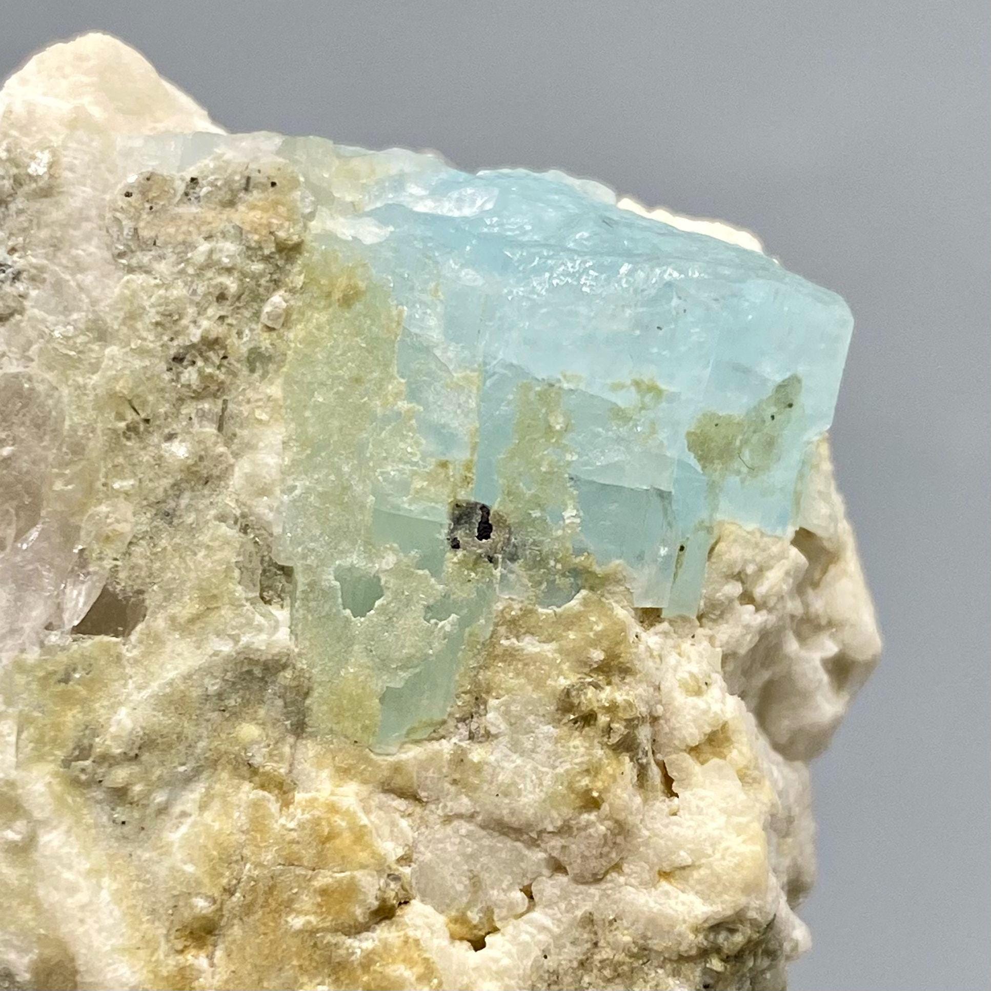 特美品】アクアマリン 原石 天然石 パキスタン産 結晶 インテリア 鉱物