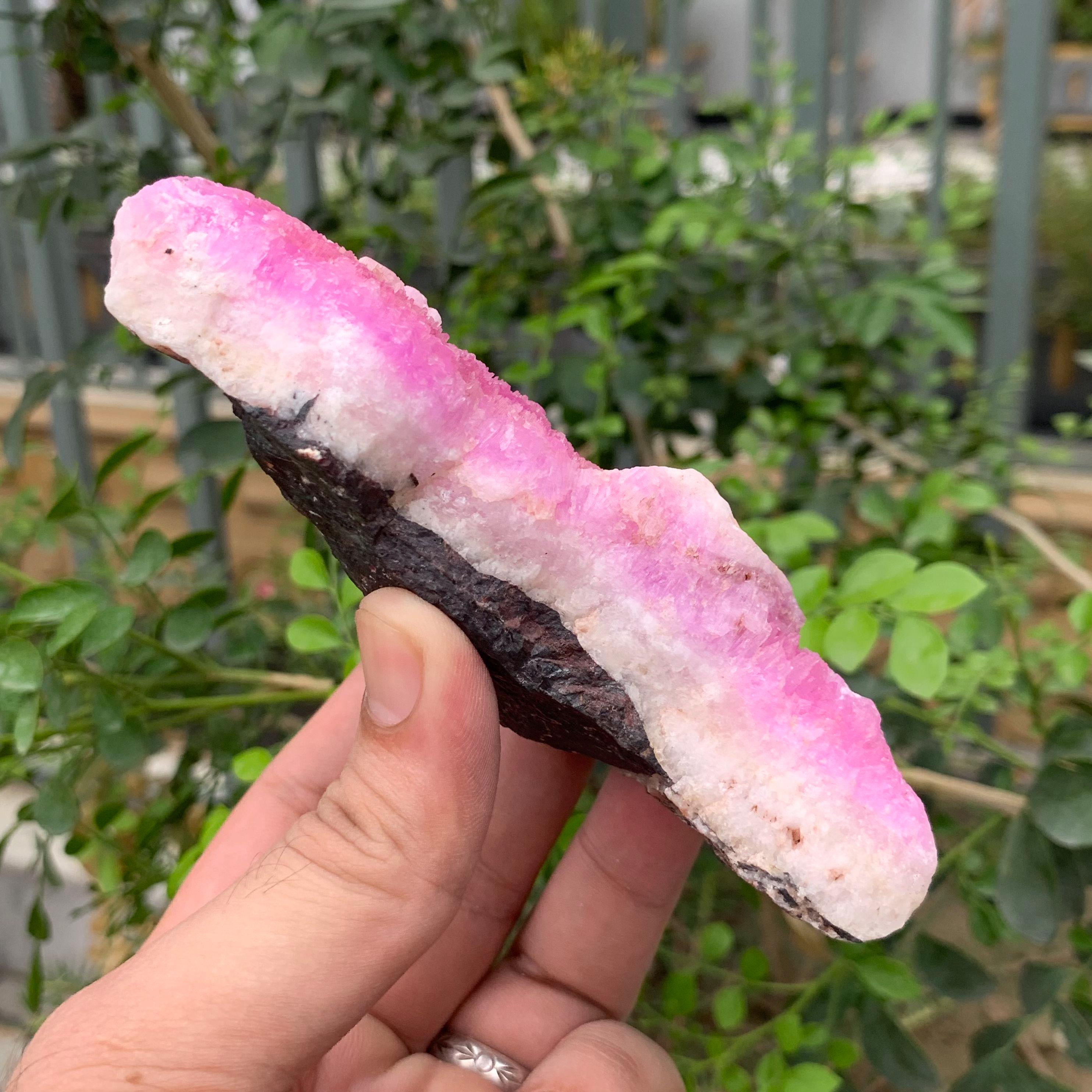 ピンクアラゴナイト結晶標本 343g アフガニスタン産天然希少鉱物