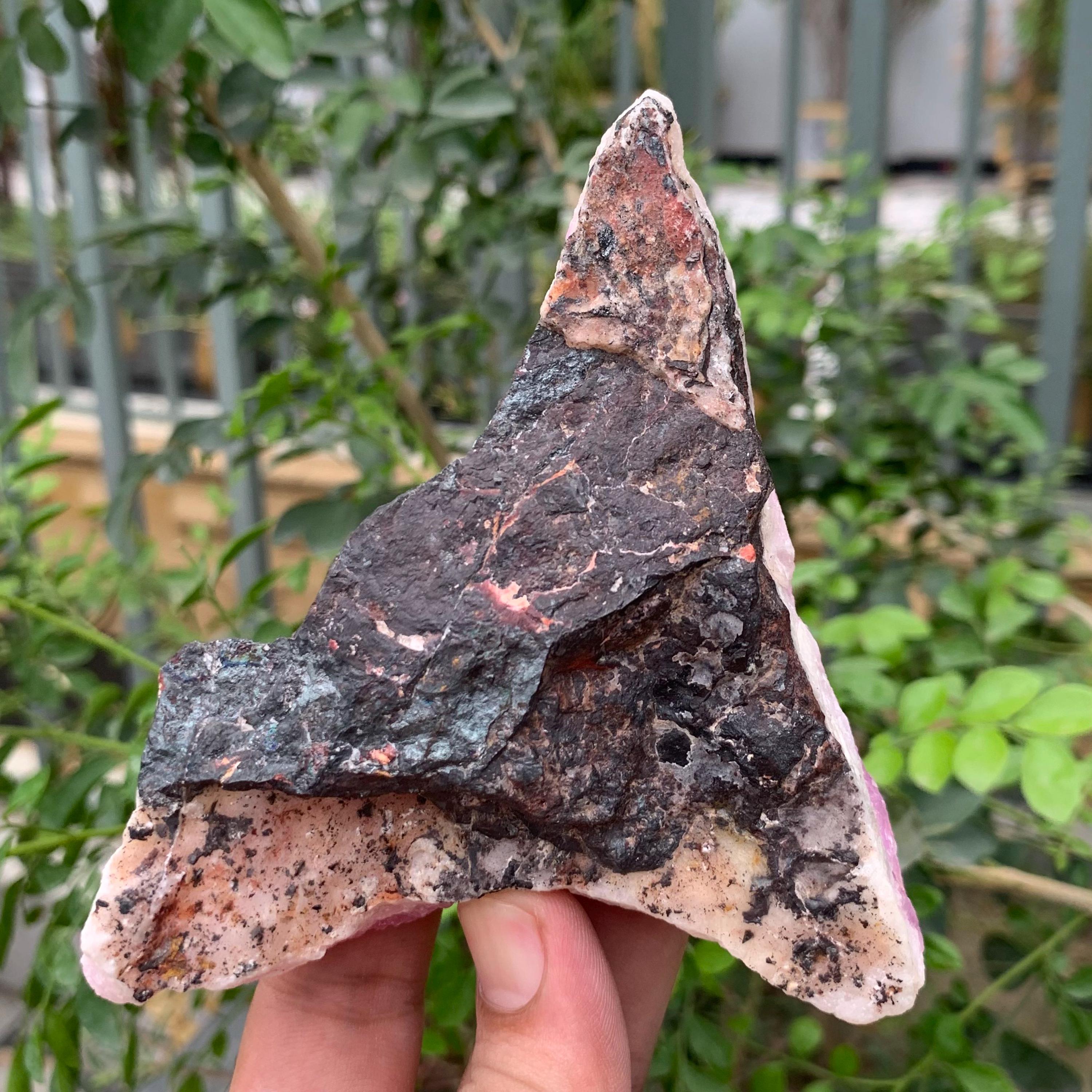 ピンクアラゴナイト結晶標本 343g アフガニスタン産天然希少鉱物