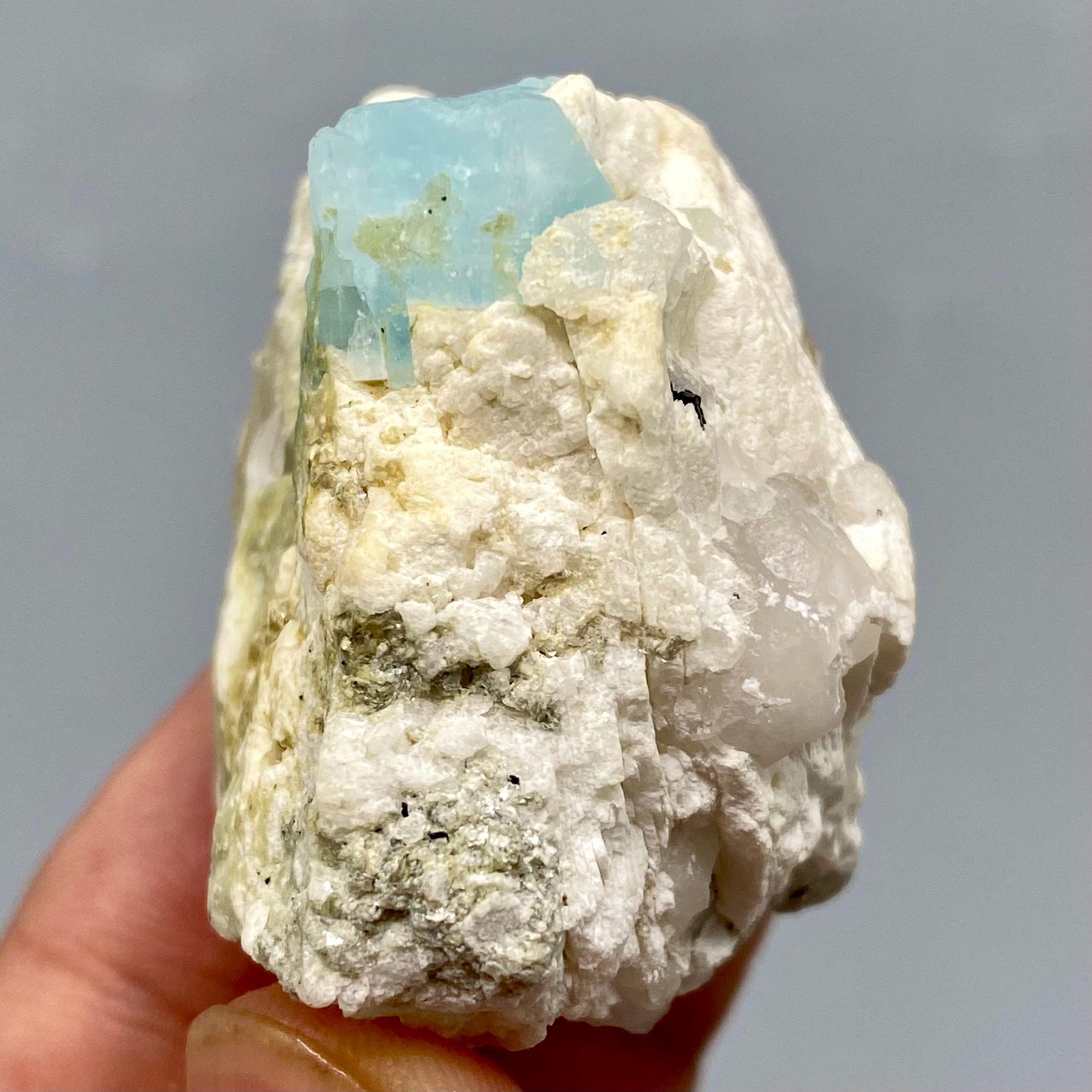【特美品】アクアマリン 原石 天然石 パキスタン産 結晶 インテリア 鉱物標本 特美品】アクアマリン 原石 天然石 パキスタン産 結晶 インテリア 鉱物