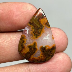 Pear Seam Agate Cabochon: Natural Polished Gemstone (32x22x4 mm, 23 Ct.)