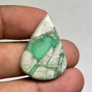 Pear Variscite Cabochon: Natural Green Gemstone for Jewelry Making (34x24x5 mm, 26 ct.)