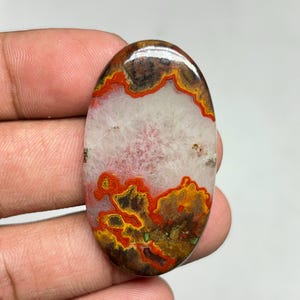 Polished Seam Agate Cabochon: Natural Gemstone for Jewelry Making (44x25x5 mm, 28 Carats)