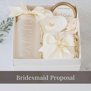 Bridesmaid Gift Box Will you be my Bridesmaid Bridesmaid Box Gifts Personalized Pink Box Bridesmaid Gift Idea Bridesmaid Proposal Box