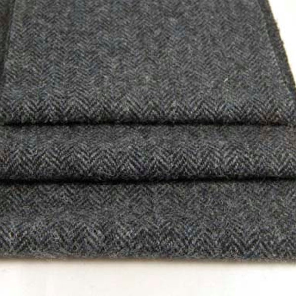 FELTED WOOL PIECES Dark Blue Herringbone Tweed Reclaimed Woolen Fabric Scraps 1454