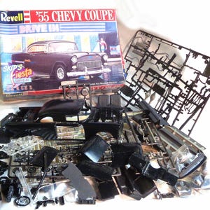 1/25 Scale Revell-1955 Chevy Coupe Plastic Automobile Car Model