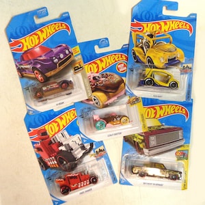Hotwheels Lot von 5 Misc Cars - Neu auf Karten!