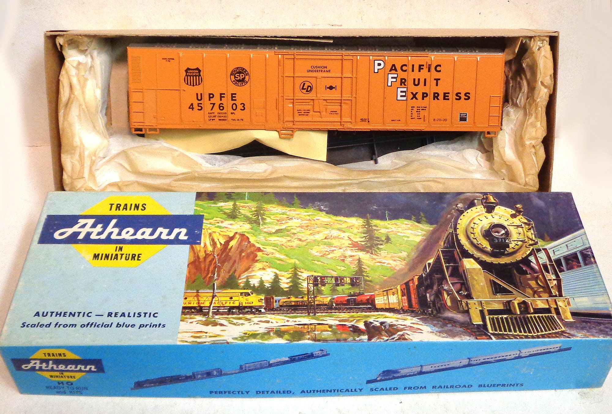 HO Scale NEW old stock - Athearn-Branchline Kit - New York Central - 50'  Gondola Freight Train Car.