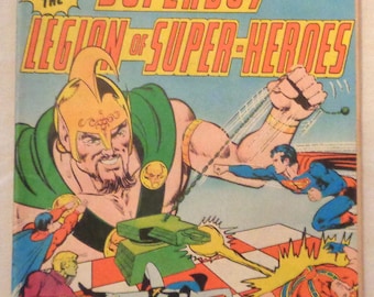 Vintage DC Comic Book Bronze Age. Superboy #217. Condition is very good - No heavy creasing or damage. Very nice shape for it's age!
