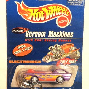 Hotwheels - Talking Screme Machines - Deora mit Sprache, Lichter & Sound - Batterien benötigt - Mint auf der Karte - Die Karte zeigt einige Gebrauchsspuren.