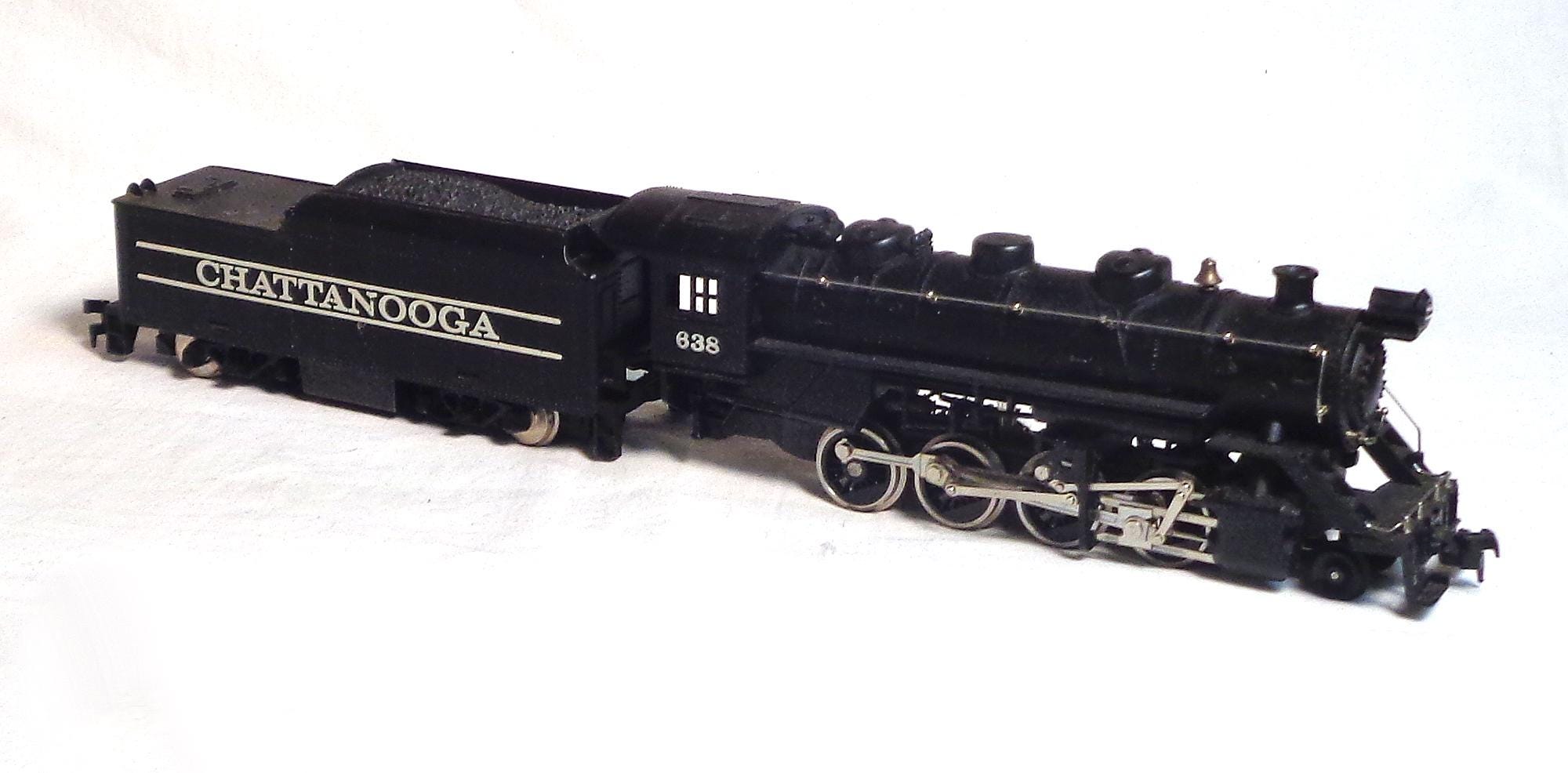 HO Scale Tyco 2-8-0 Steam Locomotive With Tender 