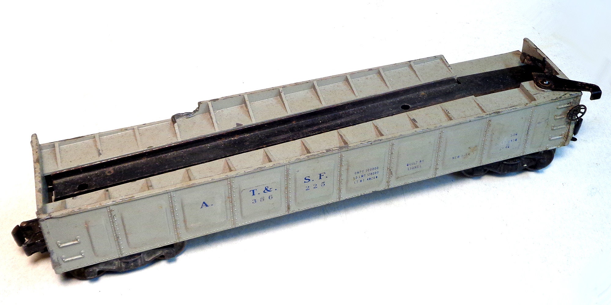 LIONEL 3562-1 BARREL CAR - Sep 09, 2017 | Lloyd Ralston Gallery in CT
