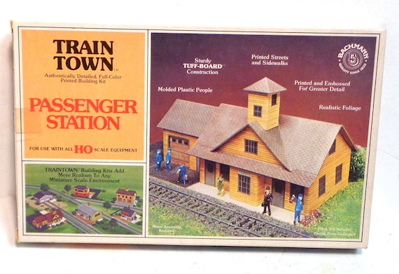 HO 1 87 Scale Train Building Passenger Station NEW Turfboard Kit
