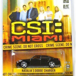 Natalia's Dodge Charger im Maßstab 1:64 aus der CSI Miami Serie - Diecast Modell - Neuwertig auf Karte!