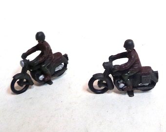 Roco 1/87 HO Scale U.S. Army PAIR of BMW Motorcycles - Professionally weathered and detailed!