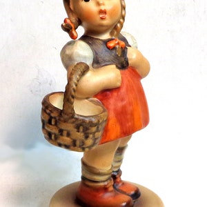 Delightful Goebel Hummel Figurine Little Shopper Made in GERMANY 
