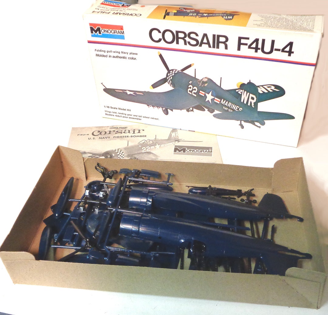 新品未開封 Smithsonian F4U Corsair スケールモデルキット 新品未開封