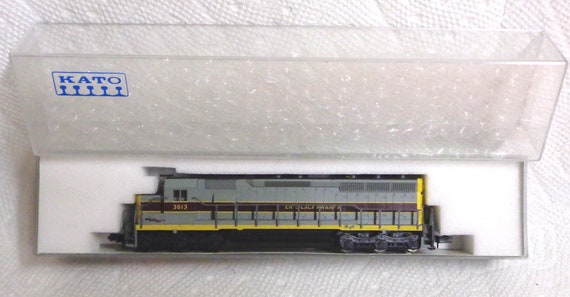 N Scale KATO SD45 Diesel Locomotive Engine erie Lackawanna Runs