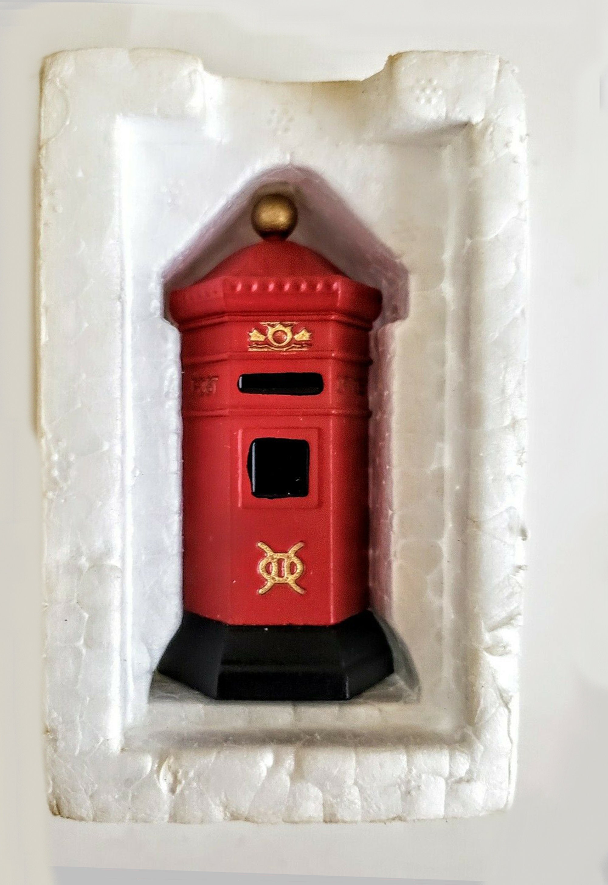 1900-1910 Cast Iron English Royal Mail Letter Box