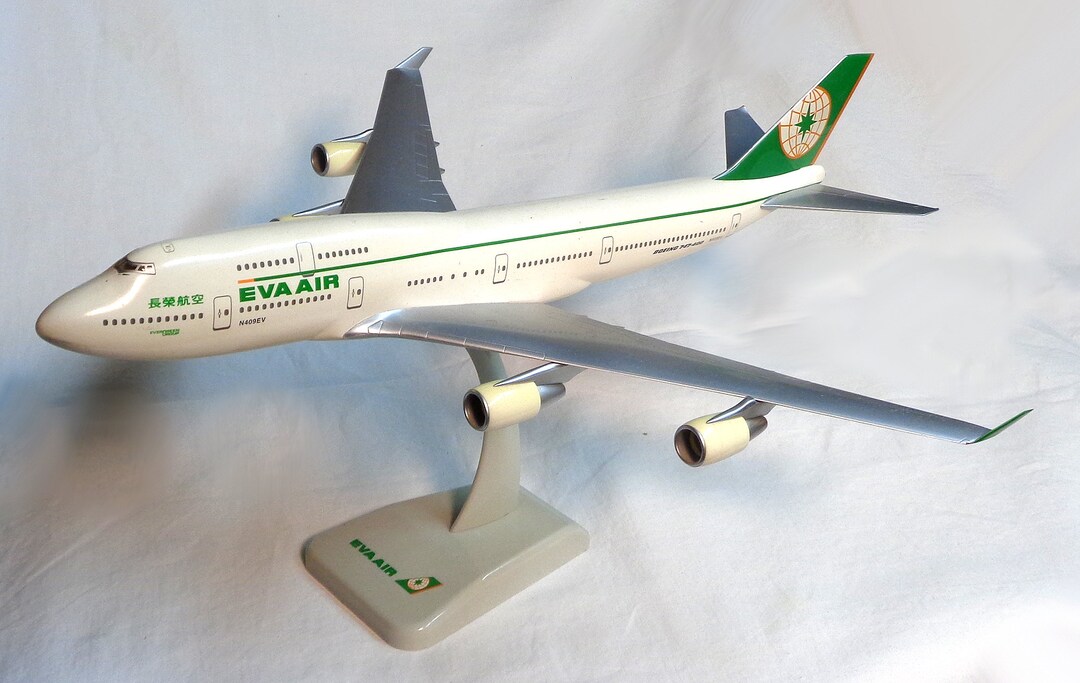 Hogan - 1/200 Boeing 747-400 