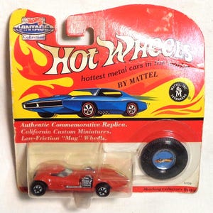 Hotwheels - Vintage Serie - "Twin Mill" in orange - Mint an der Karte - Die Karte kann Gebrauchsspuren oder kleinere Schäden aufweisen.