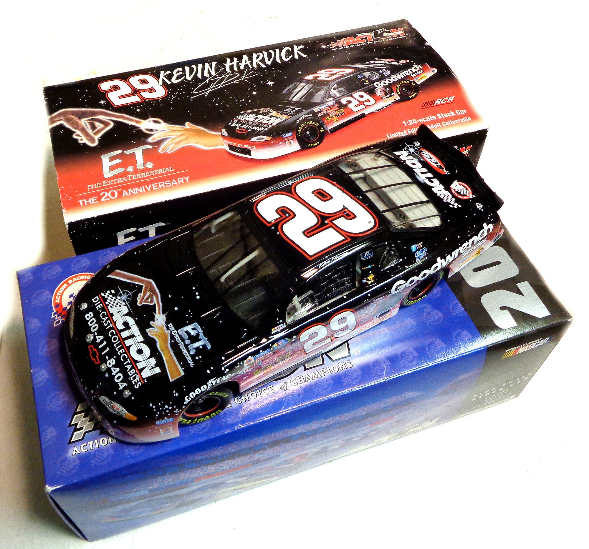 激希少レア  バービー人形  NASCAR マクドナルド コレクターエディション Barbie Nascar 50th Anniversary Official and #94 McDonalds