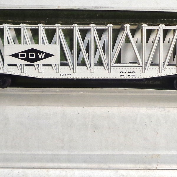 N Scale Aurora Postage Stamp Freight Car - 70 Ton Flat Beam Container "DOW" NEW in Jewel Case!