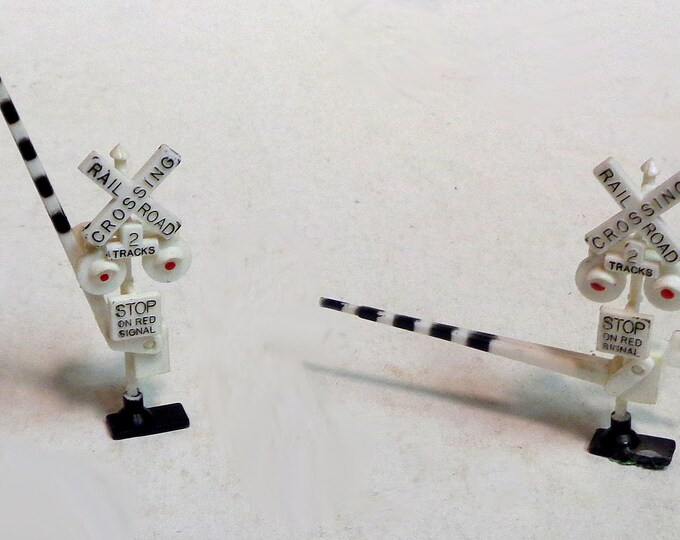 HO Scale Railroad Crossing Signals for Train Layouts. Set of TWO From