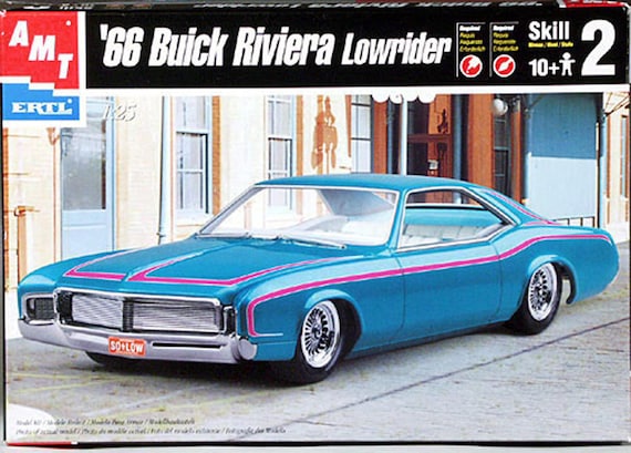 1/25 Scale Amt/ertl - 1966 Buick Riviera Lowrider Plastic