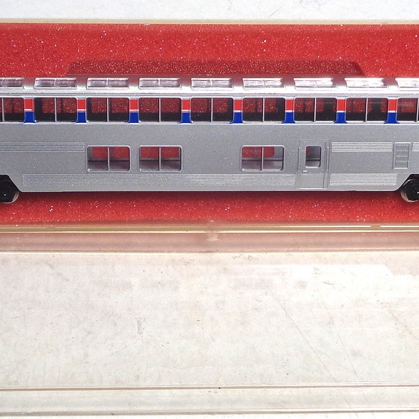 N Scale Concor - Lounge Cafe Passenger Car - "Amtrak" -  New in it's original box!