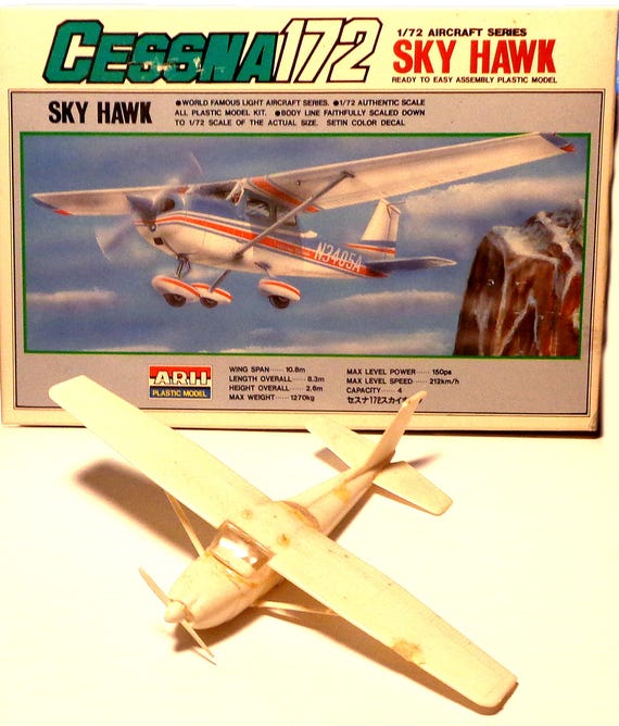 Cessna Skyhawk 172 1/72 スケールモデルキット Aviation Aircraft Model Cessna 172 Skyhawk N46418 1:72