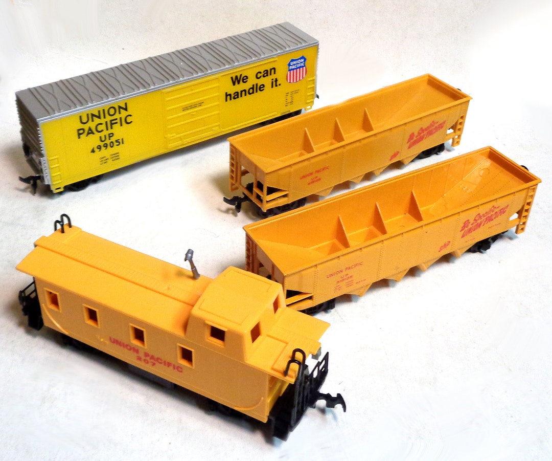 HO Scale Used Freight Car Lot FOUR4 union Pacific Cars as Pictured. Etsy