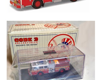 1/64 Scale Code 3 Fire Engine Mack C Pumper FDNY Diecast Replica