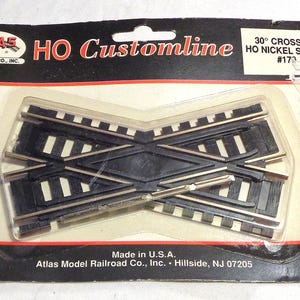 HO Scale ATLAS 30 degree Train Track Criss Crossing Section in Nickel-Silver - New in package!