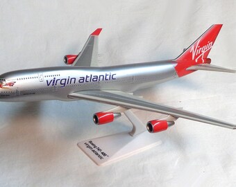 EVAエバー航空Boeing747-400 1/300 hogan特別塗装貴重品 EVAエバー航空
