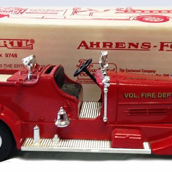 Ertl 1/30 Scale Ahrens-Fox Pumper Fire truck BANK - "Eastwood" Vol. Fire Dept - Mint in Box