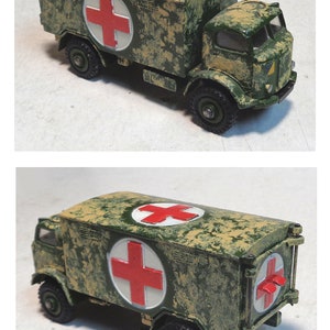 Vintage Dinky 80F - Ambulance Militaire Renault Carrier