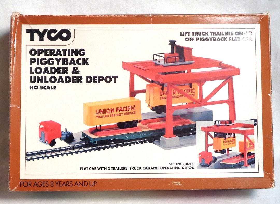 HO Scale Vintage Tyco-operating Piggy Back Loading and Unloading Depot ...