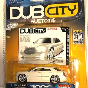 Jada 1:64 DUB CITY - Chrysler 300C - Color White Pearl - Mint in