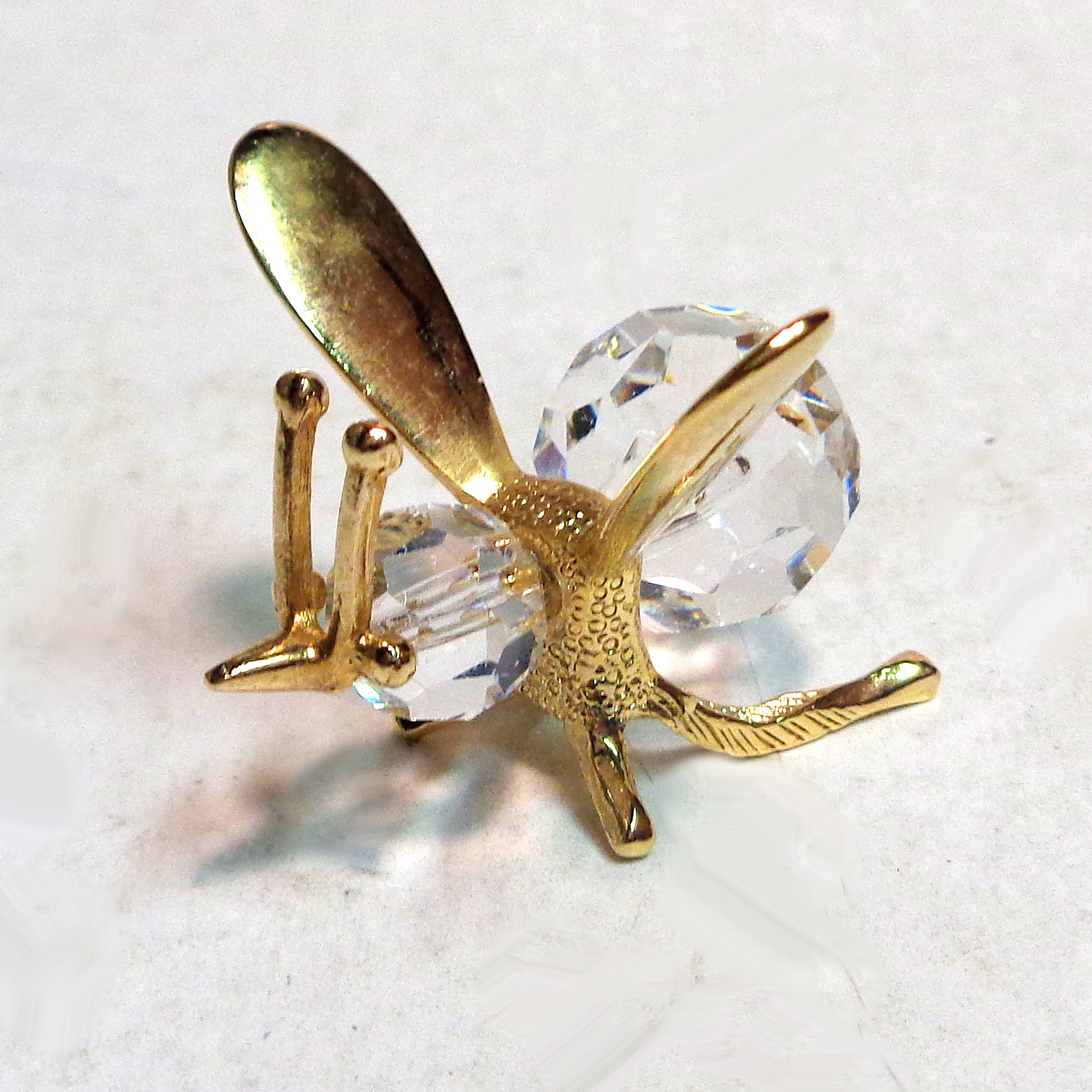 SWAROVSKI スワロフスキー　ハチ　ピアス　BEE イエローゴールド SWAROVSKI スワロフスキー ハチ ピアス BEE イエローゴールド