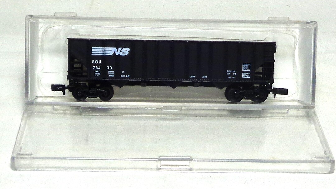 N Scale Lifelike/bevbel 14005 - 100 Ton Hopper Freight Train Car ...