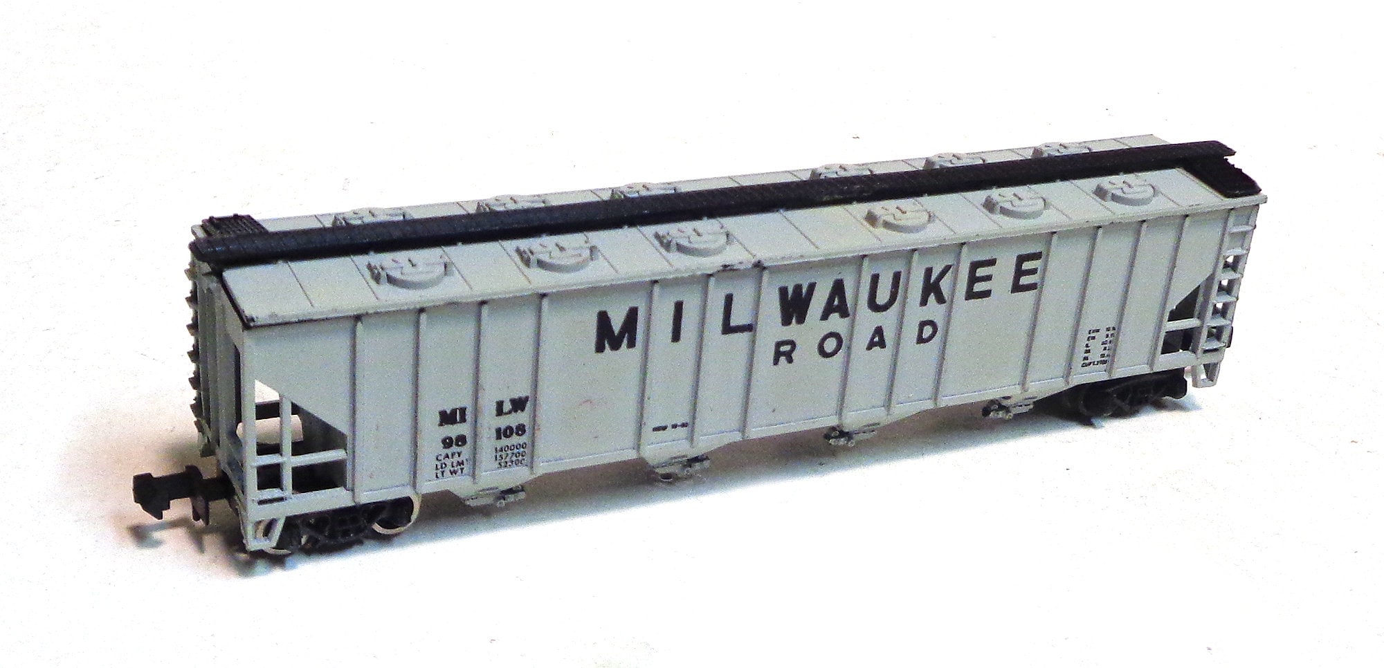 N Scale Atlas - "Milwaukee Road" 4 Bay Hopper Freight Train Car