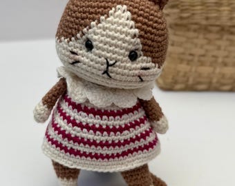 Crochet Cat Plush: Handmade Amigurumi Toy with Removable Collar